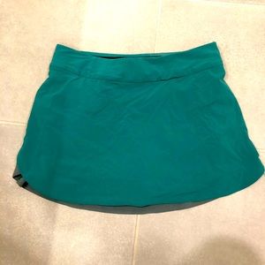 Outdoor Voices skort!